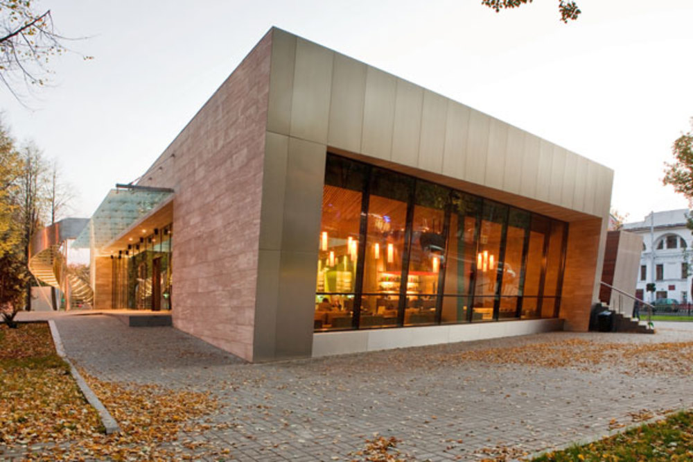 Культурно-развлекательный центр «Горка» на Первомайском бульваре в г. Ярославле