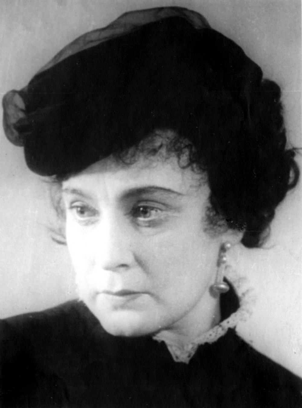 Лидия Мосолова в роли Анны Карениной. Пермский театр. Фото с сайта Кино-Театр.ру