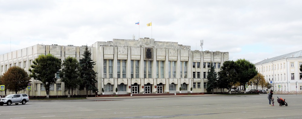 Здание Правительства Ярославской области. Фото А. Григорьева