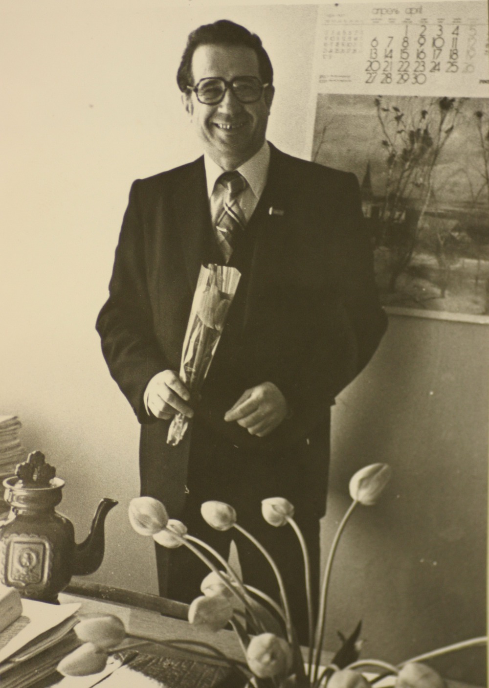 Корреспондент отдела промышленности Виктор Дмитриевич Курапин