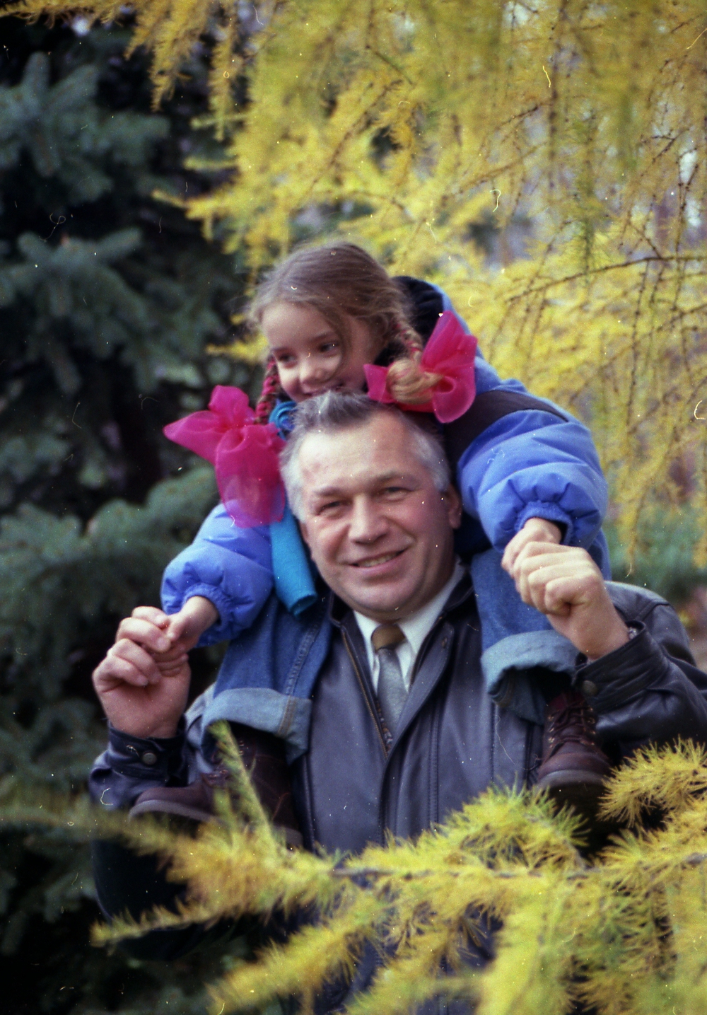 В.В. Волончунас с внучкой. Фото Ю.Барышева