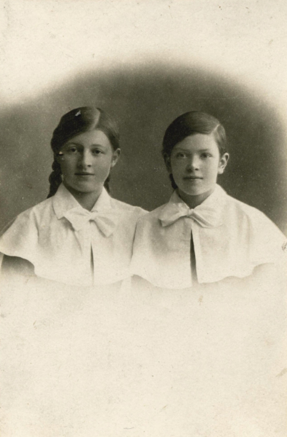 Воспитанницы Ионафановского епархиального училища