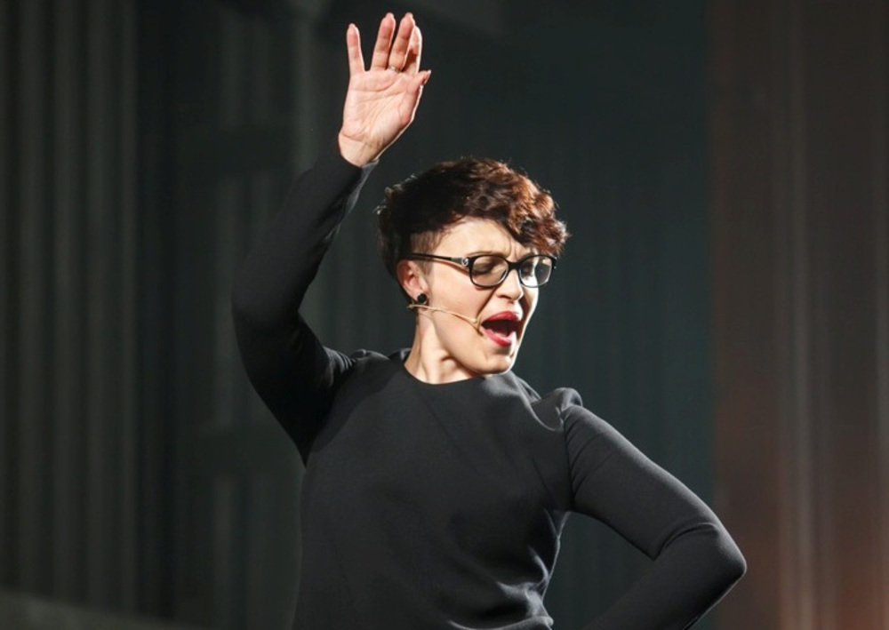 Анастасия Светлова в спектакле "Чайка. Эскиз". Фото Т.Кучариной