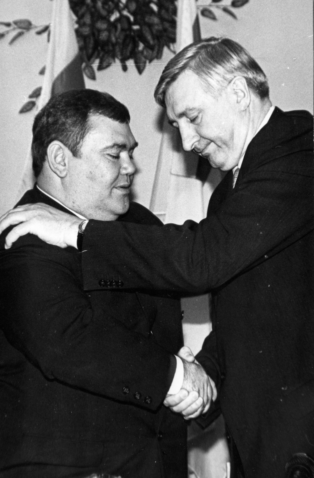 ПЕТРОВ Владимир Яковлевич — Яркипедия