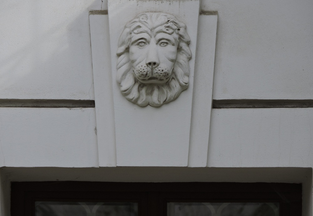 Дом З.И. Сорокиной. Фрагмент оформления фасада. Фото А. Григорьева