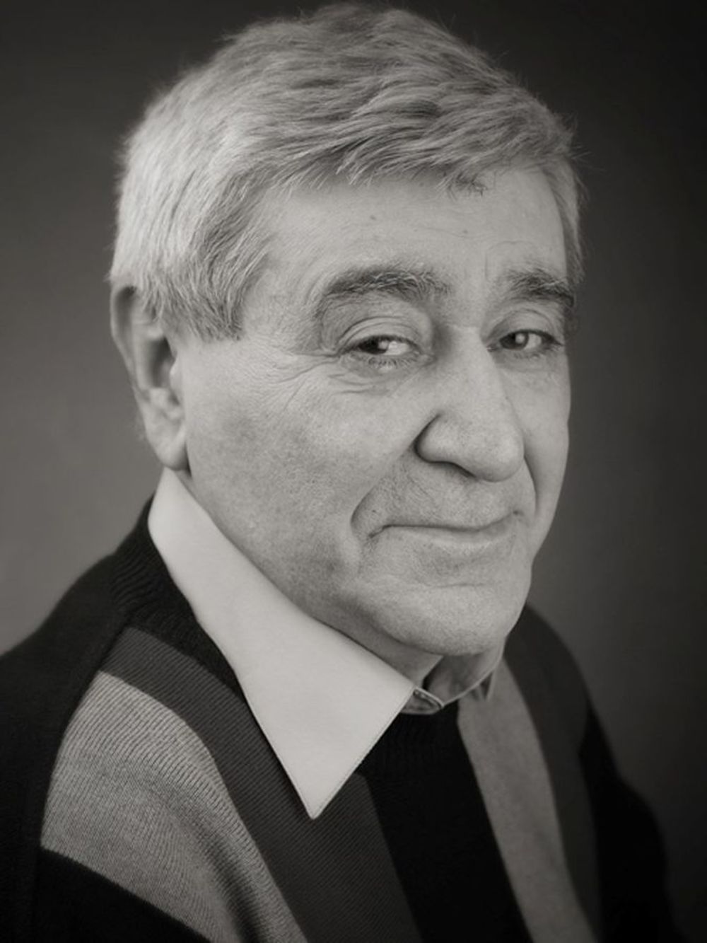 Александр Самсонович Григорян. Сайт фонда "Хайазг"