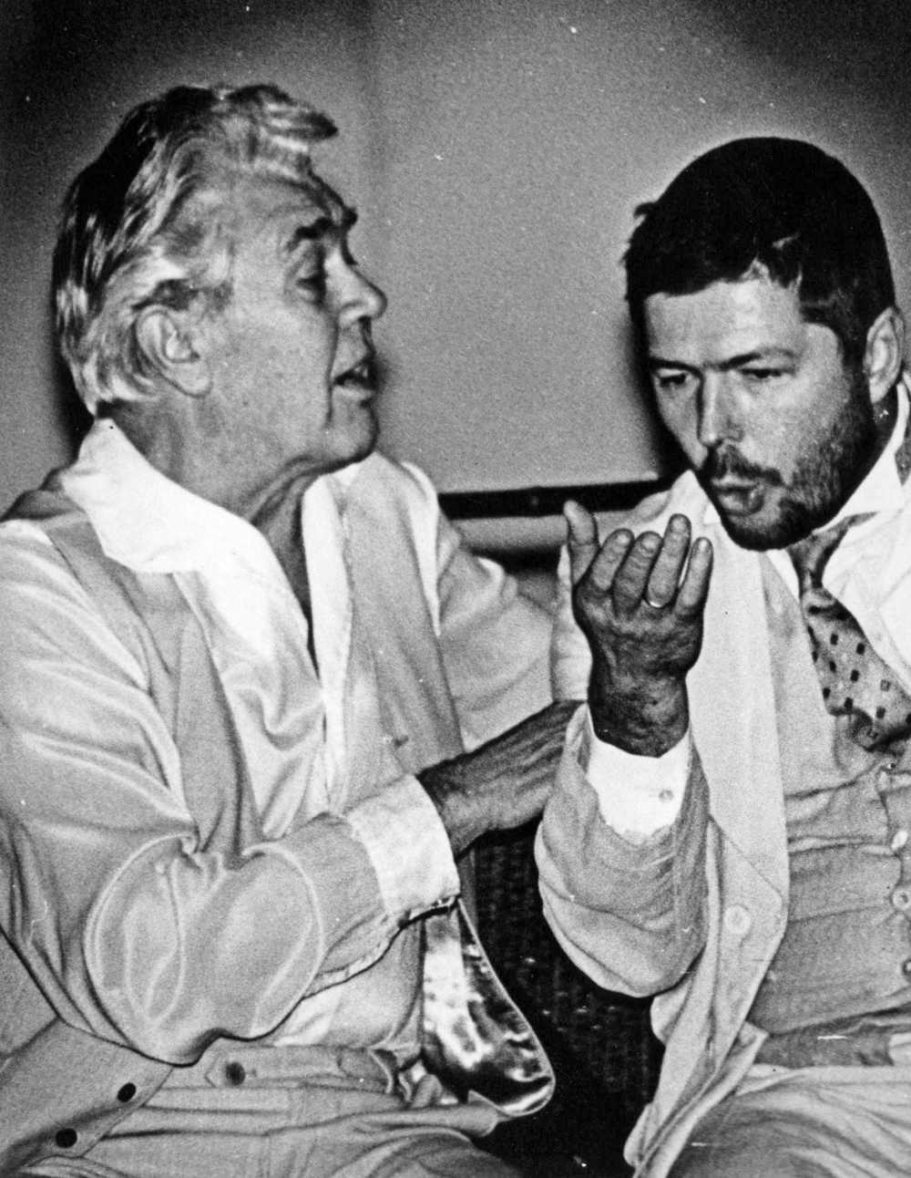 Феликс Раздьяконов и Вадим Романов в спектакле "Платонов". Фото Ю.Барышева