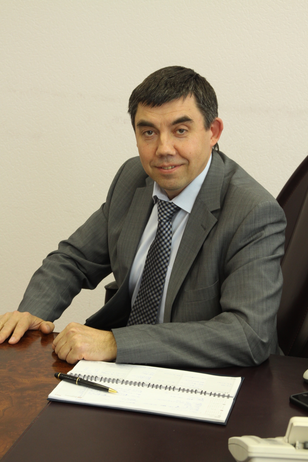 Генеральный директор завода "Русские краски" Валерий Николаевич Абрамов