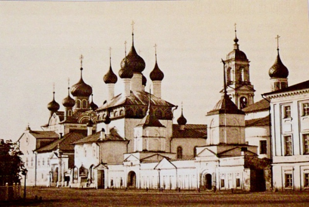 Кирилло-Афанасиевский монастырь. Вид с севера (со стороны церкви Ильи Пророка)