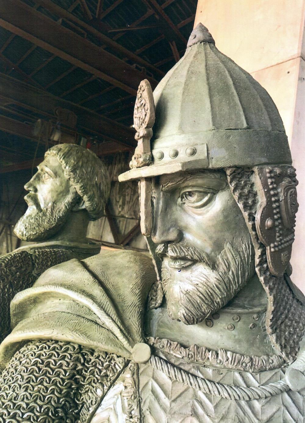 Памятник Минину и Пожарскому в мастерской.