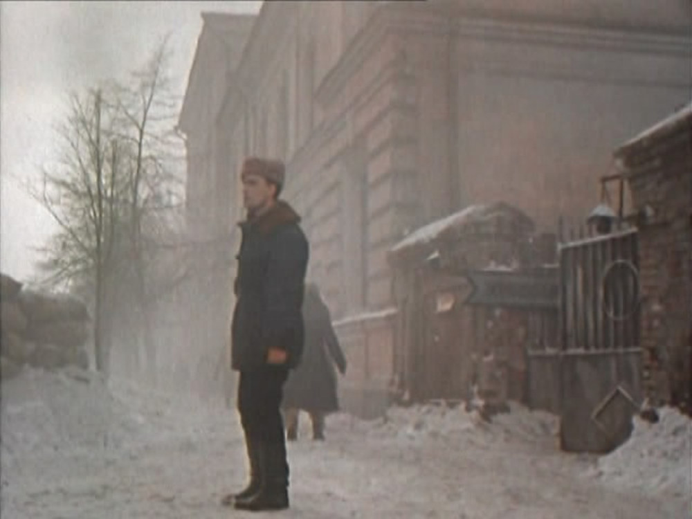 Кадр из фильма. Ул.Терешковой, главный корпус ЯрГУ.