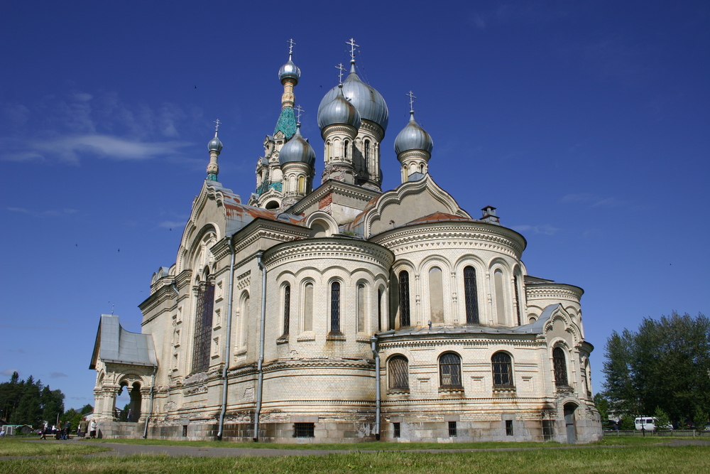 Храм Спаса Нерукотворного Образа в селе Кукобой. 1909 — 1912. Фото А.Григорьева. 2012