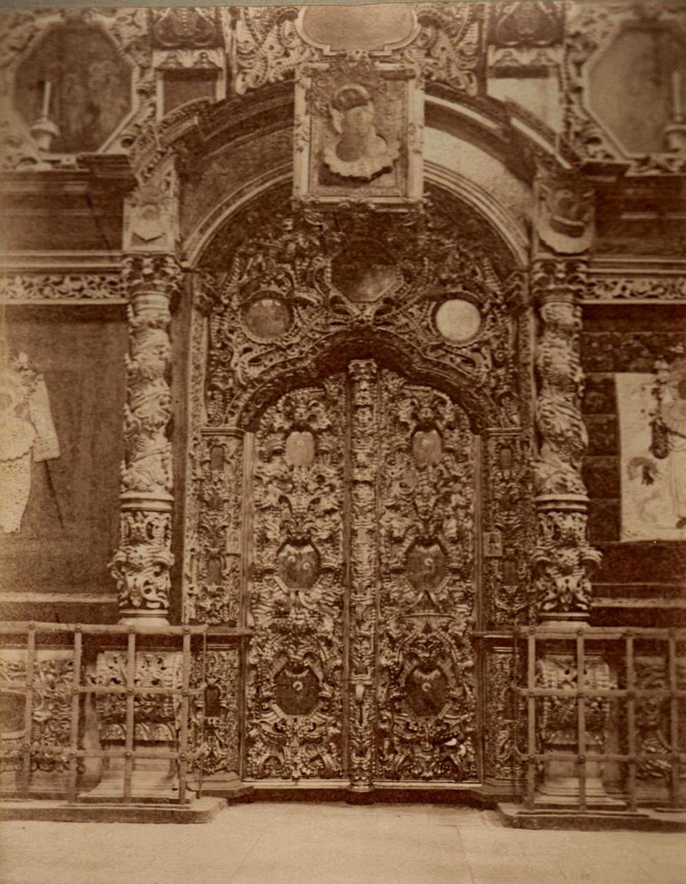 Царские врата в церкви Николы Мокрого. Фото конца XIX в.