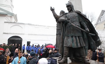 В Ярославле торжественно открыли памятник Кузьме Минину и Дмитрию Пожарскому