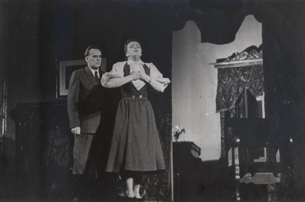 Тамара Никольская в спектакле "Одна" С. Алёшина