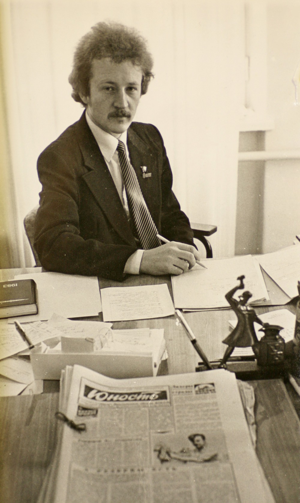 Евгений Чеканов - редактор газеты "Юность". 1983 год. Фото Ю.Барышева