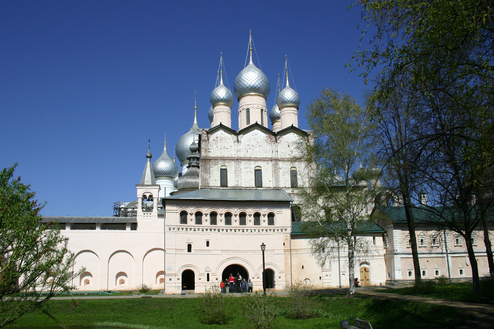 Соборная площадь ростов великий фото