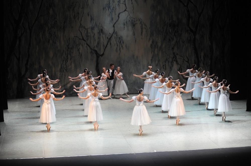 Фрагмент спектакля Пермского государственного академического театра оперы и балета имени П. И. Чайковского <br/>«Балеты Михаила Фокина». Фото С.Белякова