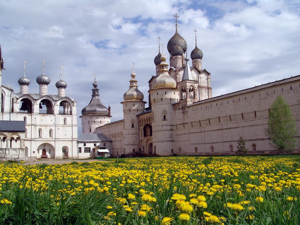 Звонница, церковь Воскресения Христова, фрагмент северной стены. Фото А.Соловьёвой