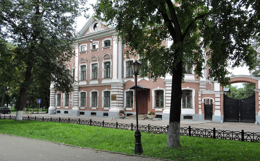 Дом А.И. Вахрамеева в наши дни (сегодня в нём располагается Ярославская духовная семинария). Фото А. Григорьева